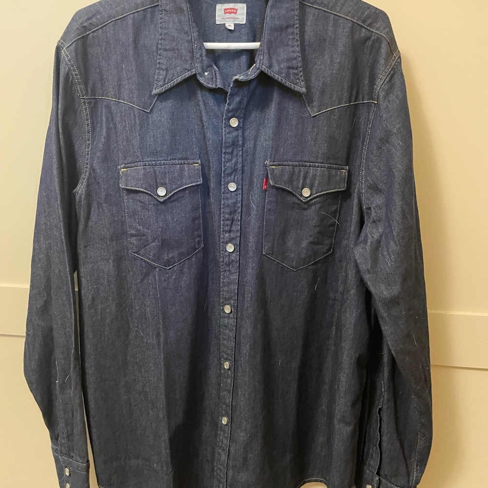 Levi’s extra large dark wash western demin jacket